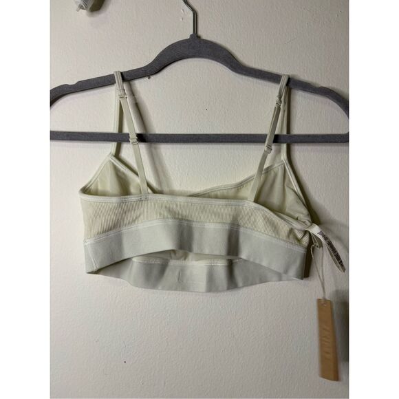 Skims Scoop Neck Bralette - Picture 8 of 8